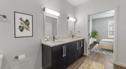 FLATZ 432 in Midland, TX - Building Photo - Building Photo