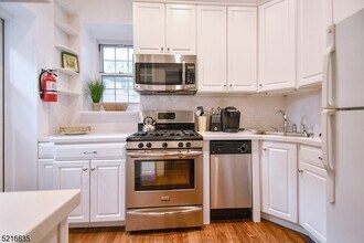 15 Euclid Ave-Unit -3 in Summit, NJ - Building Photo - Building Photo