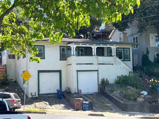 property at 1336 Highland Ave