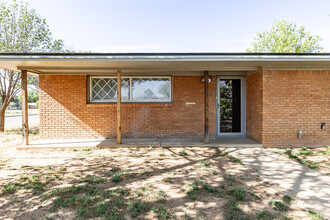 4922 12th St in Lubbock, TX - Building Photo - Building Photo
