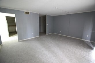 540 Orange Dr in Altamonte Springs, FL - Building Photo - Building Photo