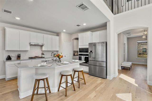 1220 W Yarrow Ave in Justin, TX - Building Photo - Building Photo