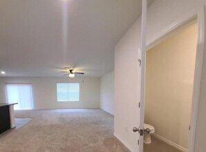 16549 Secret Meadow Dr in Odessa, FL - Building Photo - Building Photo