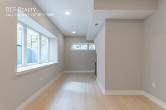 1836 Frankford Ave in Philadelphia, PA - Foto de edificio - Interior Photo