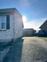 308 E Tiverton Way in Lexington, KY - Foto de edificio - Building Photo