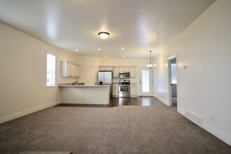 129 E 650 S in Smithfield, UT - Building Photo - Building Photo