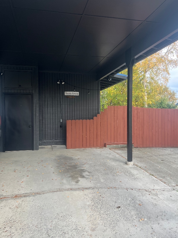 7721 Arlene St in Anchorage, AK - Building Photo - Building Photo