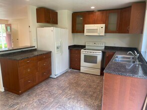 4677 S Tompkins Rd in Langley, WA - Building Photo - Building Photo