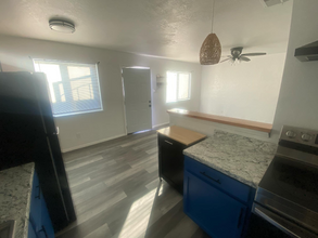 3604 Bryn Mawr Dr NE-Unit -1 in Albuquerque, NM - Building Photo - Building Photo