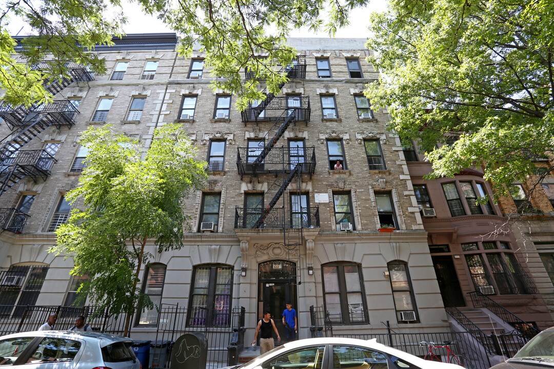 522-524 W 148th St in New York, NY - Building Photo