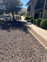 797 W Mesa Verde Dr in Nogales, AZ - Foto de edificio - Building Photo