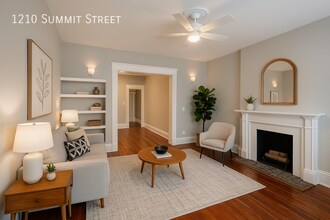 1210 Summit St in Columbus, OH - Building Photo - Building Photo