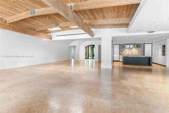 5051 SW 85th St in Miami, FL - Building Photo - Building Photo