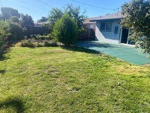 186 Lassen Cir in Vacaville, CA - Building Photo - Building Photo