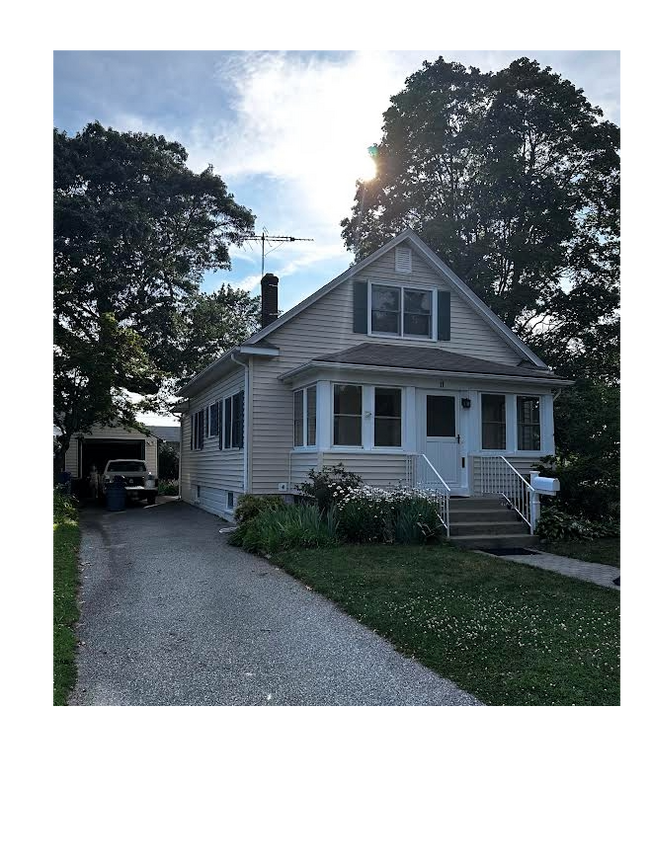 11 Boxwood Ave