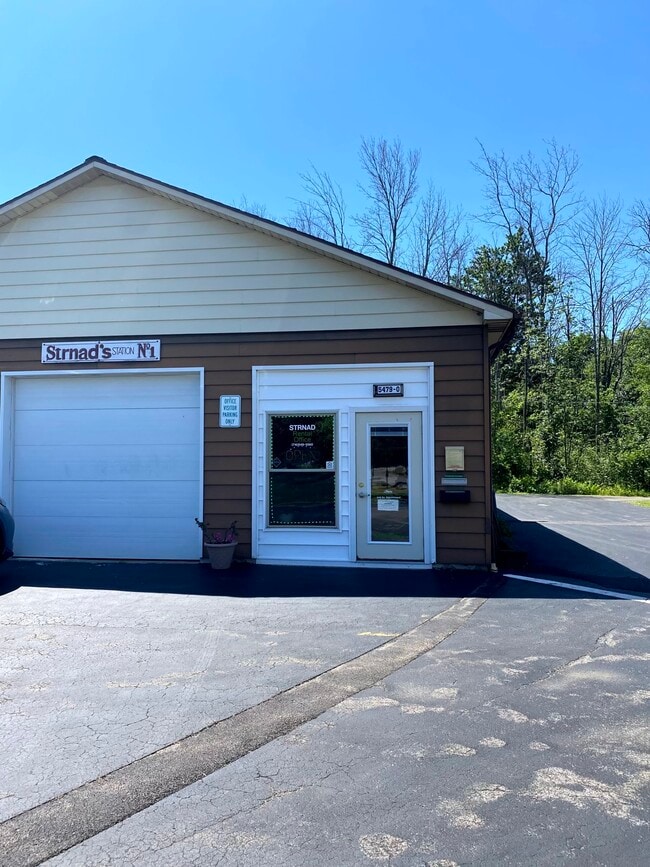 Strnad Drive Apartments