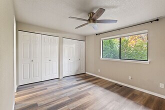 1100 Excalibur Dr in Grants Pass, OR - Building Photo - Building Photo