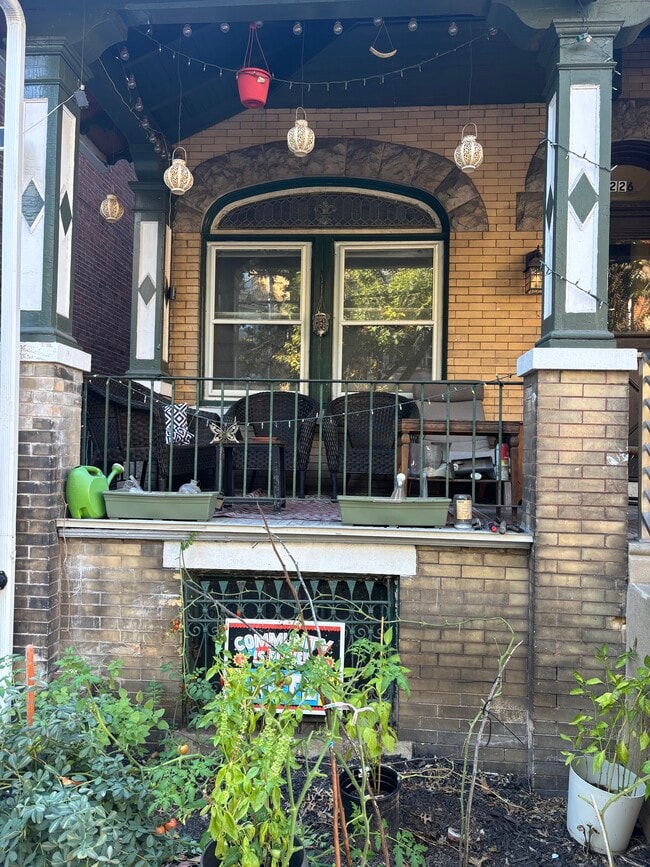 216 Buckingham Pl, Unit 216 buckingham 2