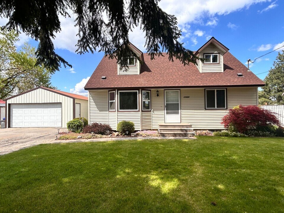 17005 E 4th Ave in Spokane Valley, WA - Building Photo