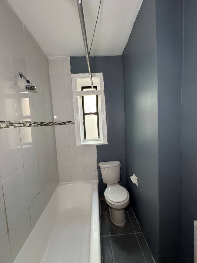 22 Van Velsor Pl, Unit 2k in Newark, NJ - Building Photo - Building Photo