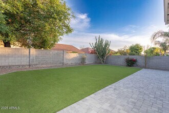 4111 E Tether Trail in Phoenix, AZ - Building Photo - Building Photo