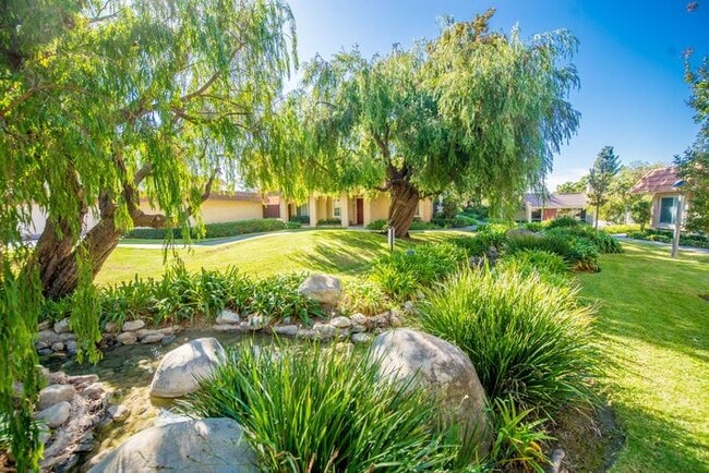 property at 7652 Ellis Ave