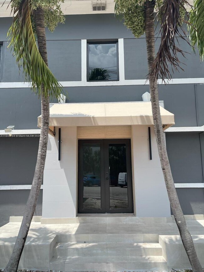 7128 Indian Creek Dr in Miami Beach, FL - Building Photo - Building Photo