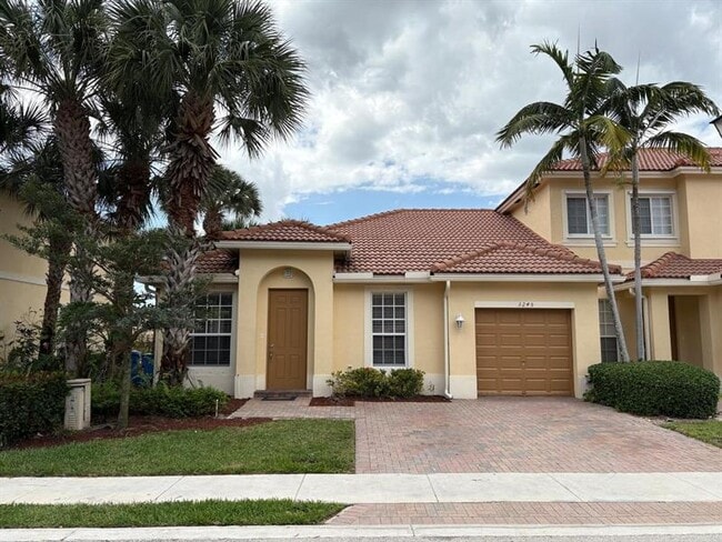 3245 NW 31st Terrace in Oakland Park, FL - Building Photo - Building Photo