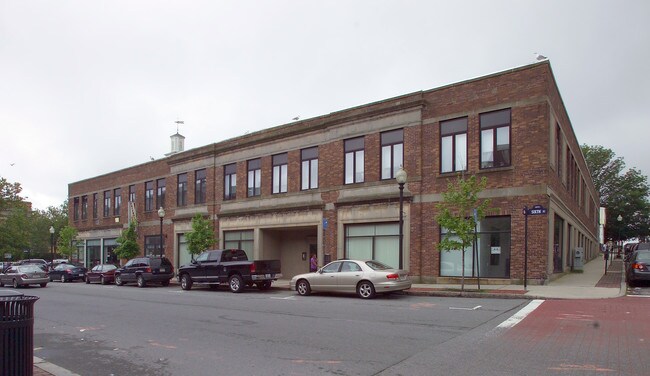 37-39 N 6th St