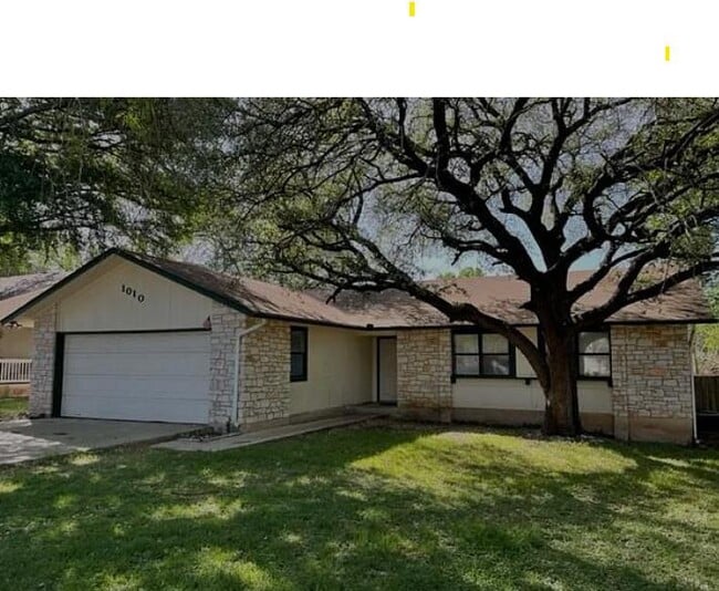 1010 Tiffany Ln