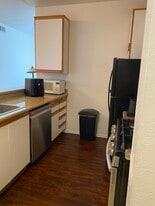 Manhattan Regency in Los Angeles, CA - Building Photo