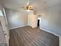402 E Walnut Ln photo'