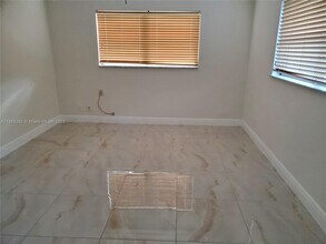 1420 Atlantic Shores Blvd in Hallandale Beach, FL - Building Photo - Building Photo