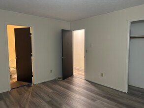 14264 Prospect Rd in Strongsville, OH - Building Photo - Building Photo