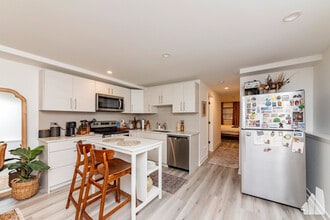812 S Oakley Blvd, Unit # 01 in Chicago, IL - Building Photo - Building Photo