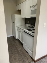 2040 Edgewood Rd NW in Cedar Rapids, IA - Building Photo - Building Photo
