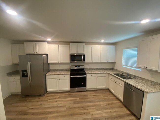 6534 CREEK Cir in Birmingham, AL - Building Photo - Building Photo