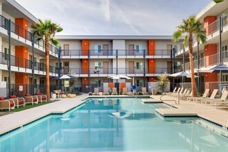 Maxwell at Cooley Station in Mesa, AZ - Building Photo - Building Photo