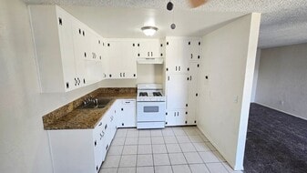 1210 W Stoneridge Ct in Ontario, CA - Building Photo