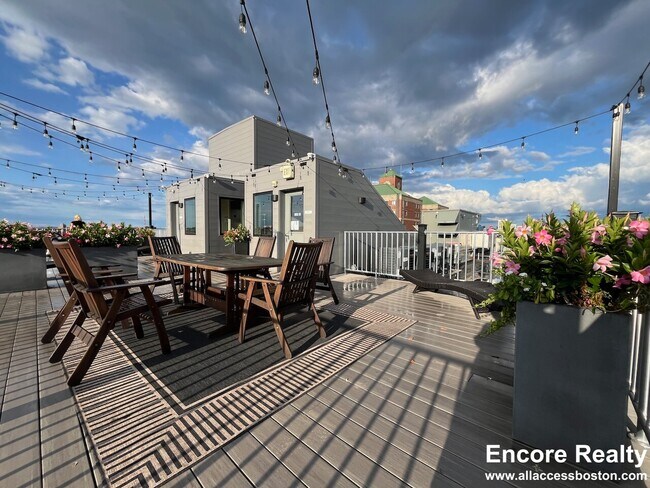 1 Everett St, Unit 4 in Boston, MA - Building Photo - Building Photo