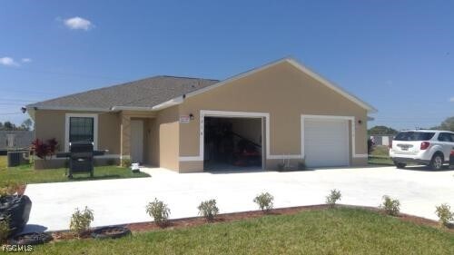 1314-1316 Country Club Blvd in Cape Coral, FL - Building Photo