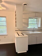 7018 Alder Dr in Houston, TX - Foto de edificio - Building Photo