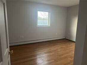 5 Boiling Spring Ave in Westerly, RI - Building Photo - Building Photo