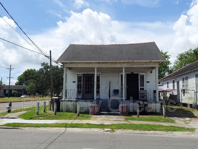 property at 1776 N Miro St