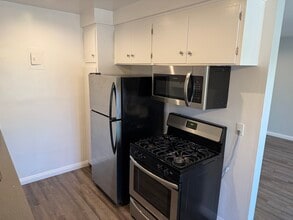 5021 Lemon Grove Ave, Unit 14 in Los Angeles, CA - Building Photo - Building Photo
