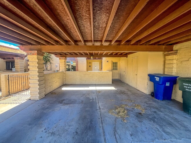 property at 5078 S Warren Ave