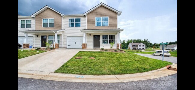 109 Eleanor Cv Rd in Arden, NC - Building Photo - Building Photo