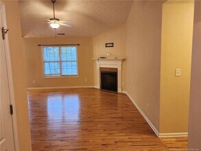 172 Scanner Ct in Raeford, NC - Building Photo - Building Photo