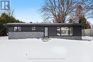 52 Glenridge Rd in Ottawa, ON - Building Photo
