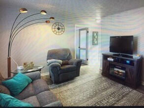 1401 Spear Ave in Arcata, CA - Foto de edificio - Building Photo